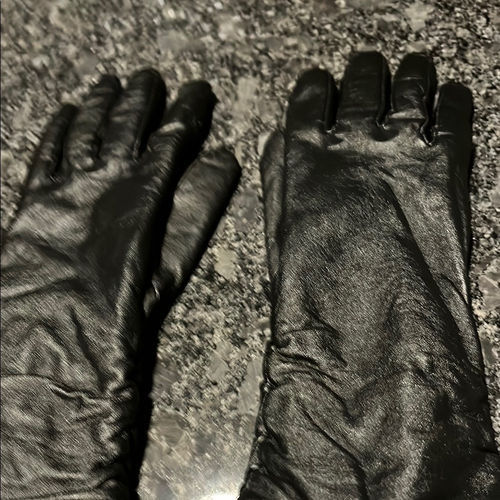 Glossy Black Full-Fingered Gloves for Driving